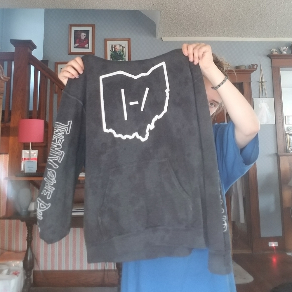 Twenty One Pilots Tour De Colombus Merch